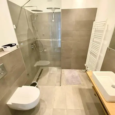 Center Backyard Jewel - Ani Apartamento Berlim