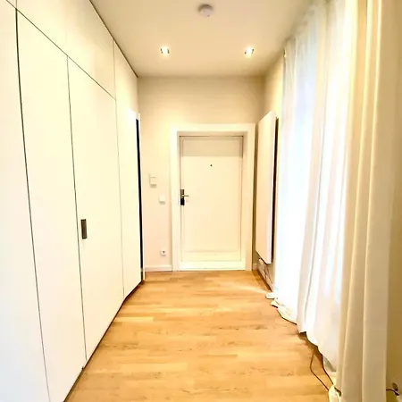 Center Backyard Jewel - Ani Apartamento